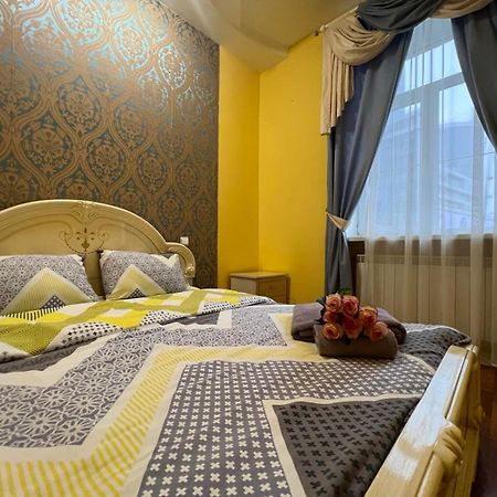 Apartment Near Gulliver Kiev Extérieur photo