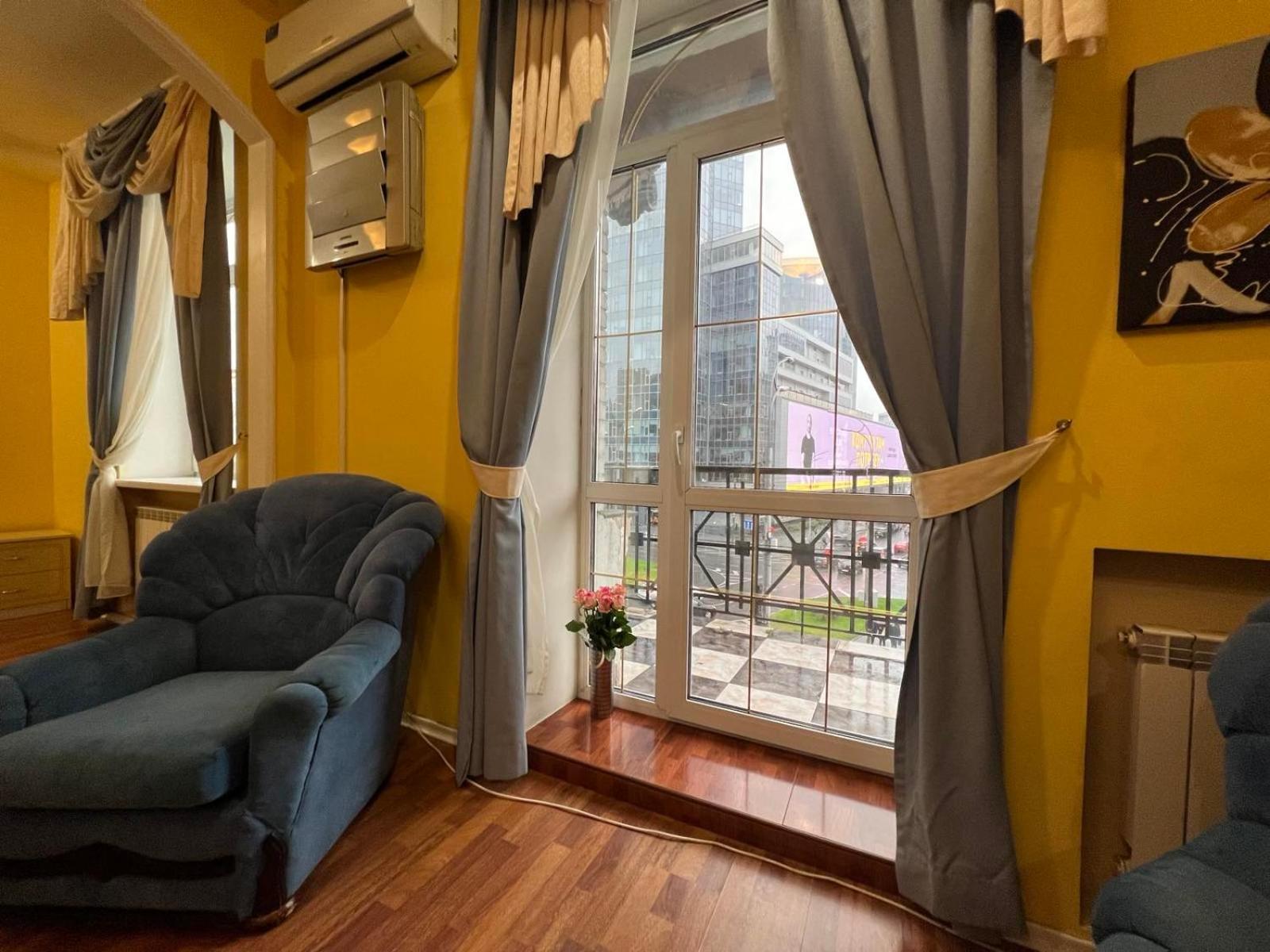 Apartment Near Gulliver Kiev Extérieur photo